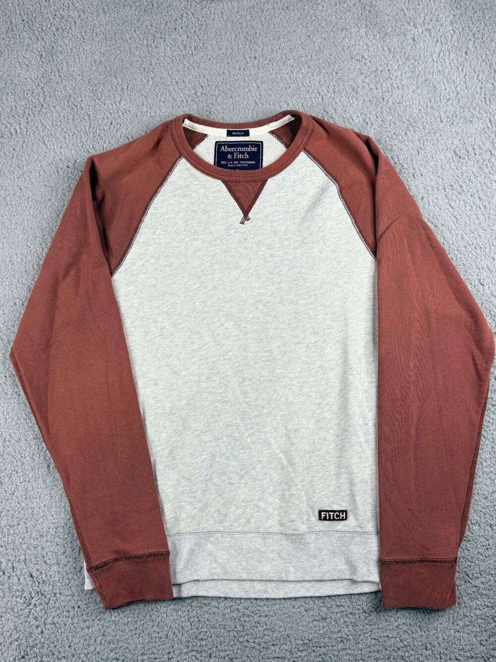 Abercrombie & Fitch Muscle Pullover Sweatshirt Men Large Gray/Red Raglan Sleeves